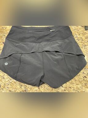lululemon athletica speed up shorts with Back Zip Pocket